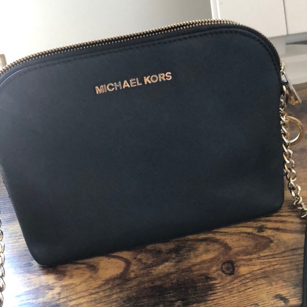 michael kors black crossbody bag